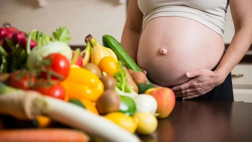 How important it is for a pregnant woman to take care of her health in order to give birth to a great baby! Here are the things a pregnant woman should do: