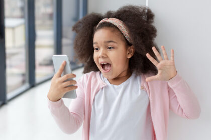 How to win the fight with kiHow to win the fight with kids over phone useds over phone use